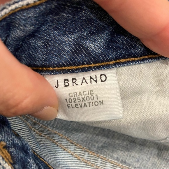 J Brand Gracie Rolled Hem Elevation Distressed Shorts size 26 - Picture 3 of 5